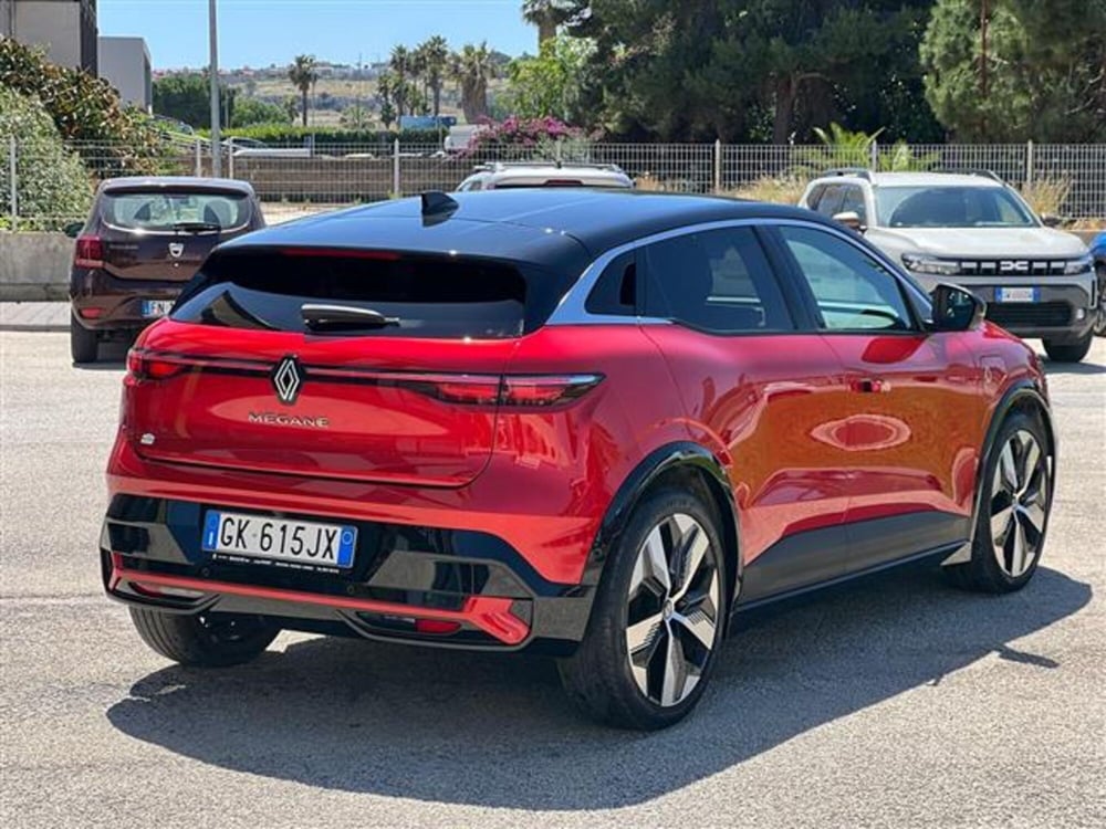 Renault Megane E-Tech Electric nuova a Ragusa (6)