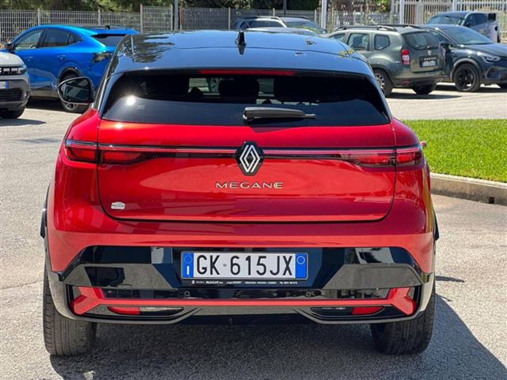 Renault Megane E-Tech Electric nuova a Ragusa (7)