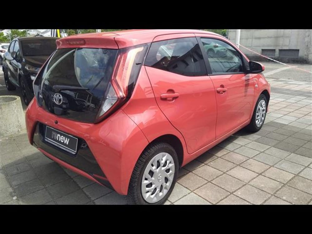 Toyota Aygo X usata a Milano (6)