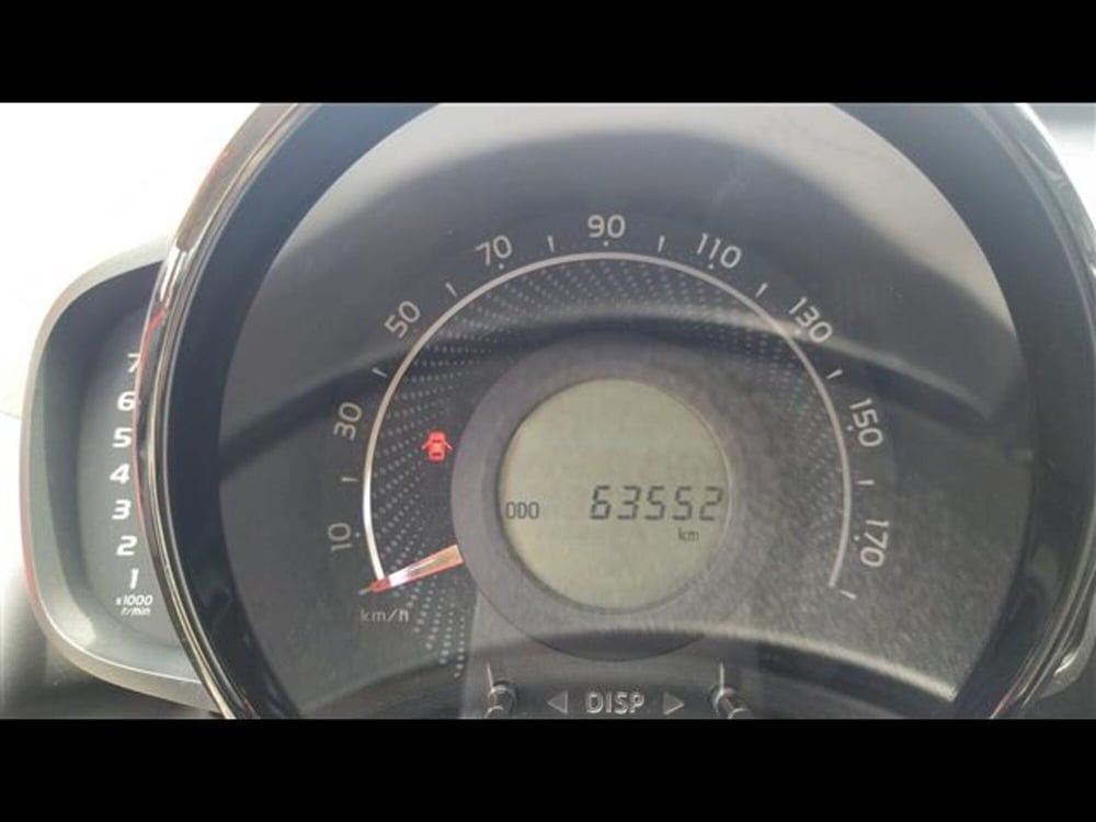 Toyota Aygo X usata a Milano (7)