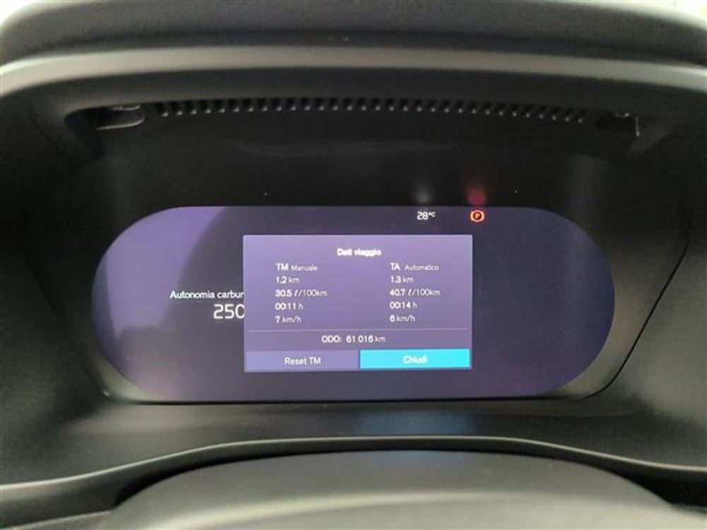 Volvo XC40 usata a Milano (10)