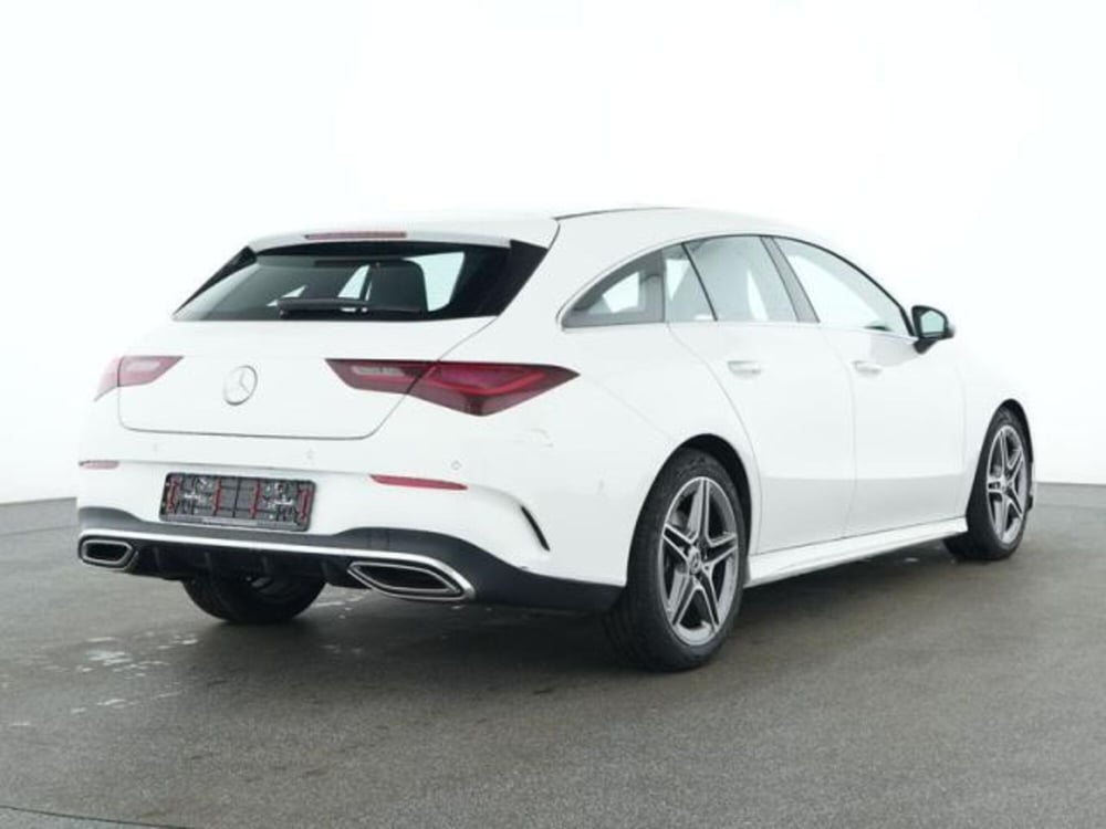 Mercedes-Benz CLA Shooting Brake usata a Milano (3)
