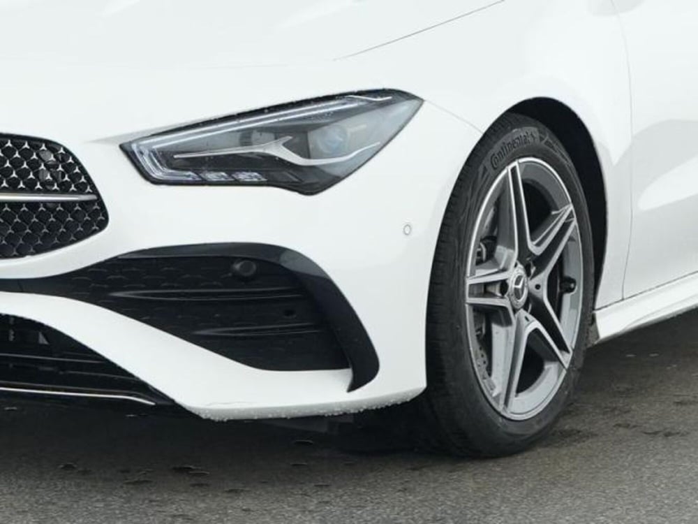 Mercedes-Benz CLA Shooting Brake usata a Milano (4)