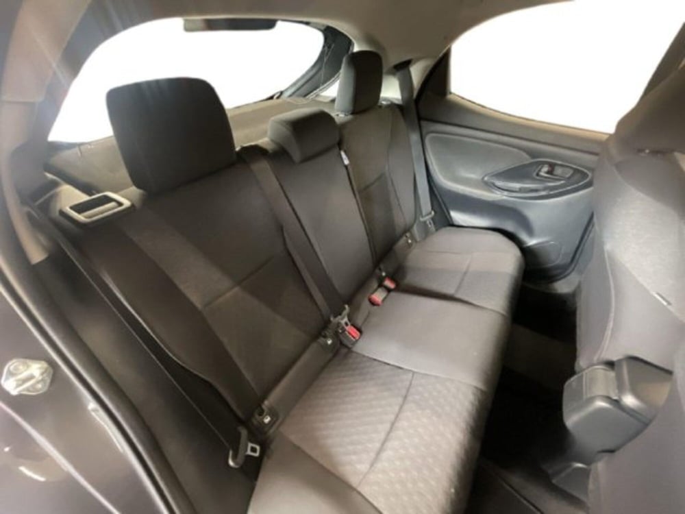Toyota Yaris Cross usata a Vercelli (8)
