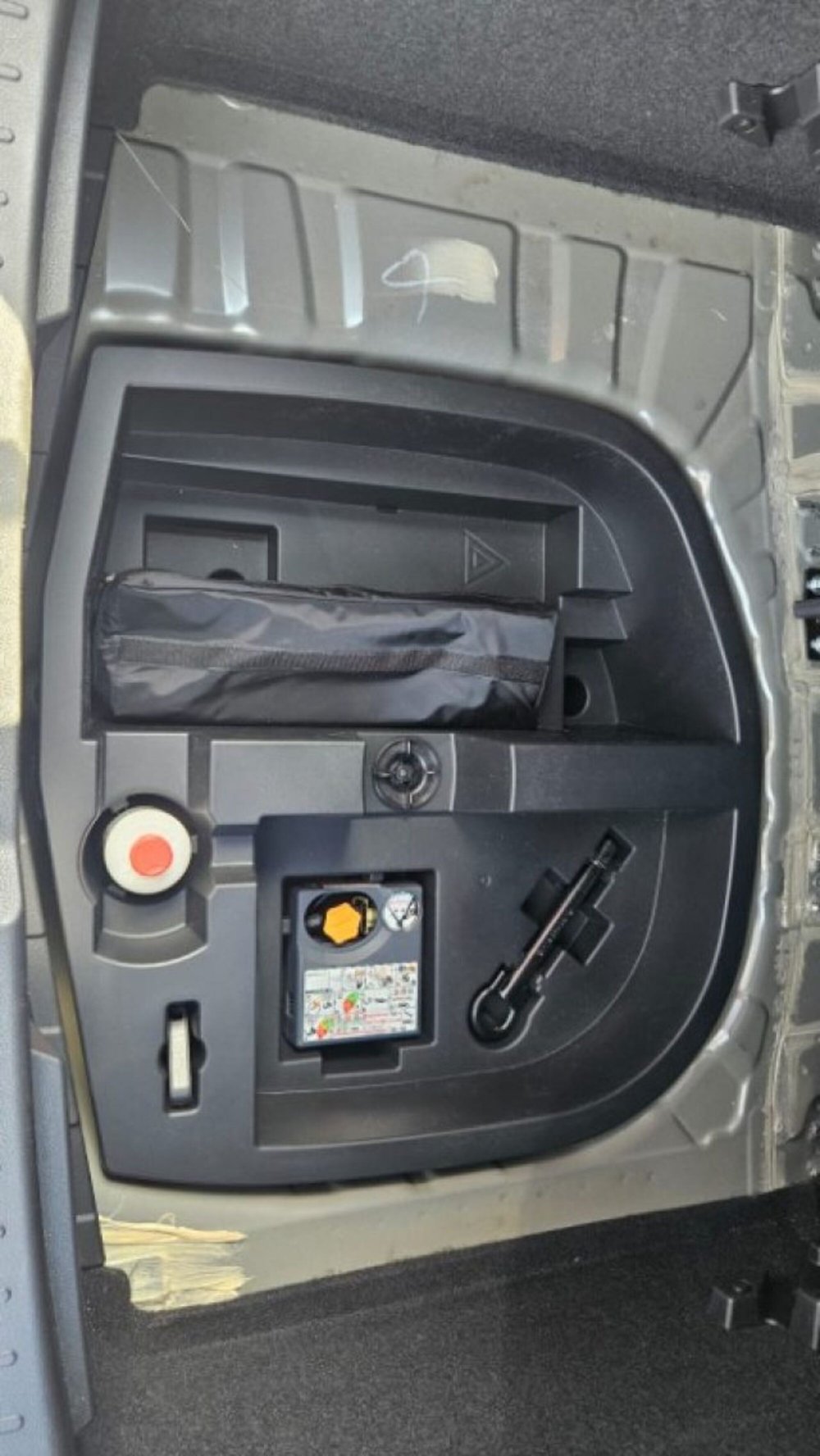 Nissan Juke usata a Lucca (17)