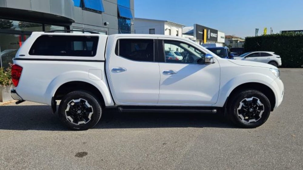 Nissan Navara usata a Lucca (3)