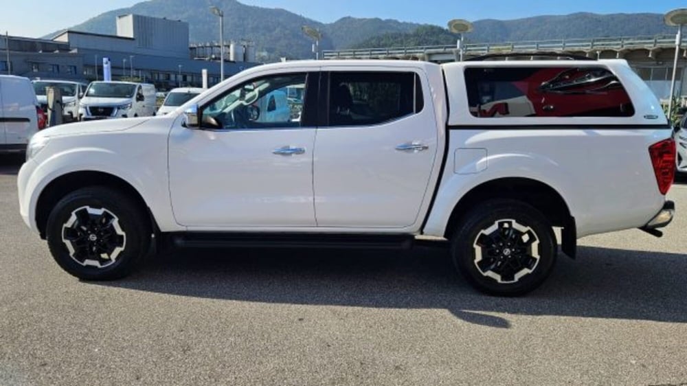 Nissan Navara usata a Lucca (9)