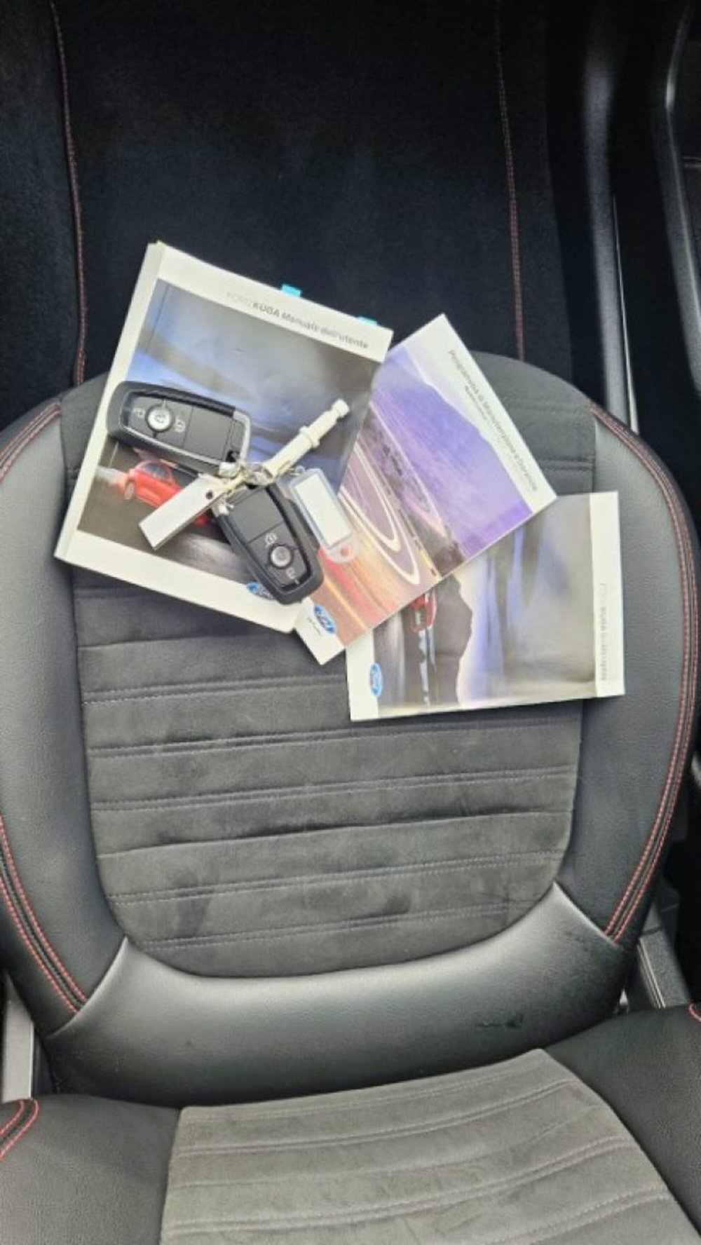 Ford Kuga usata a Lucca (8)