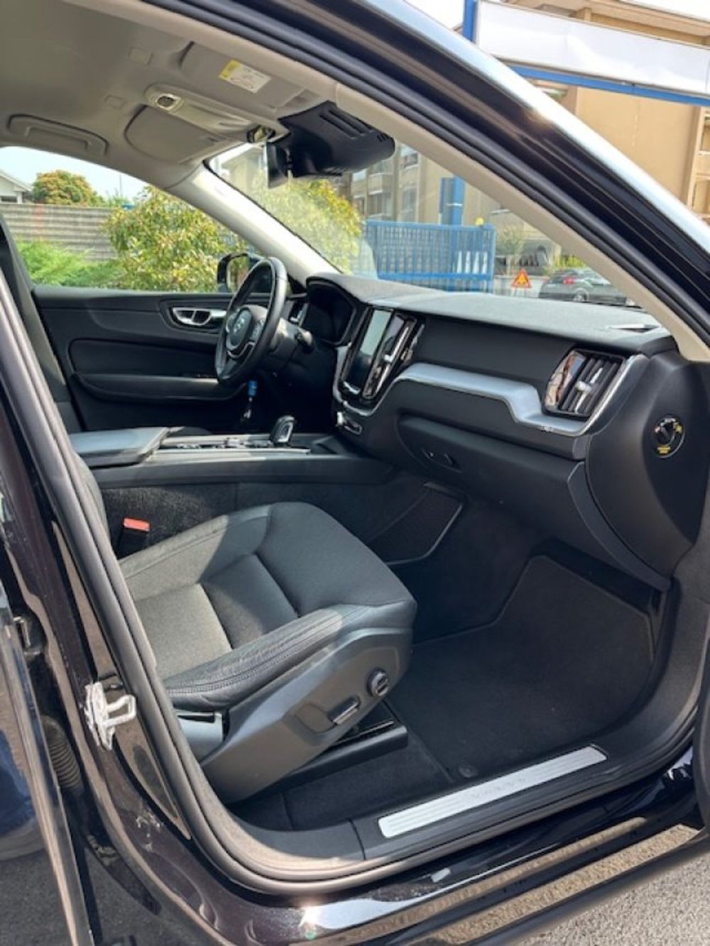 Volvo XC60 usata a Novara (7)