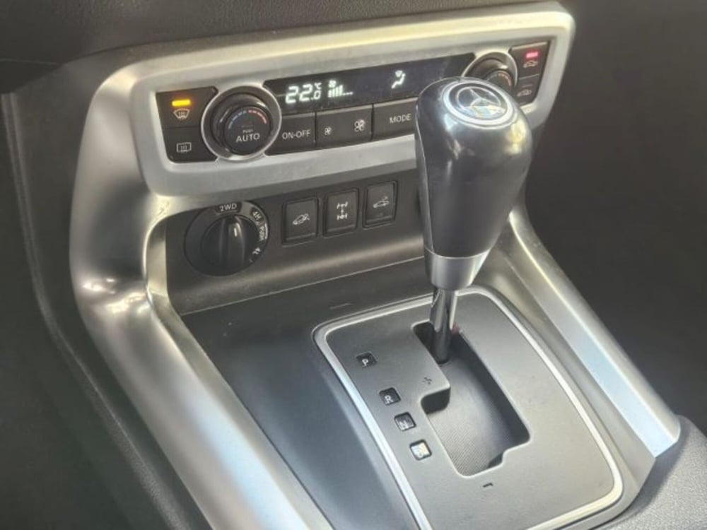 Mercedes-Benz Classe X Pick-up usata a Napoli (9)