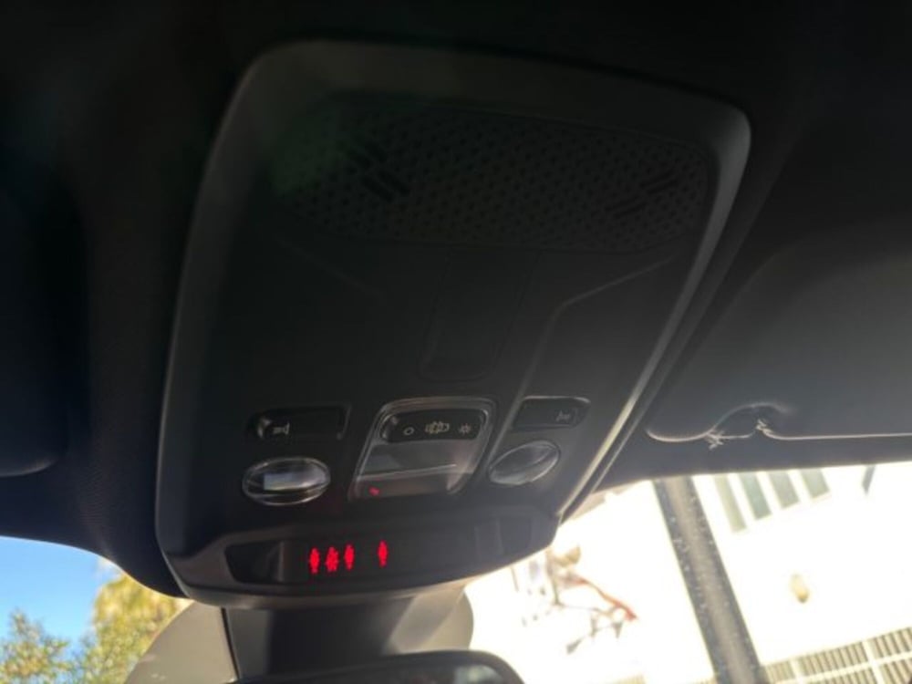 Peugeot 2008 nuova a Napoli (18)