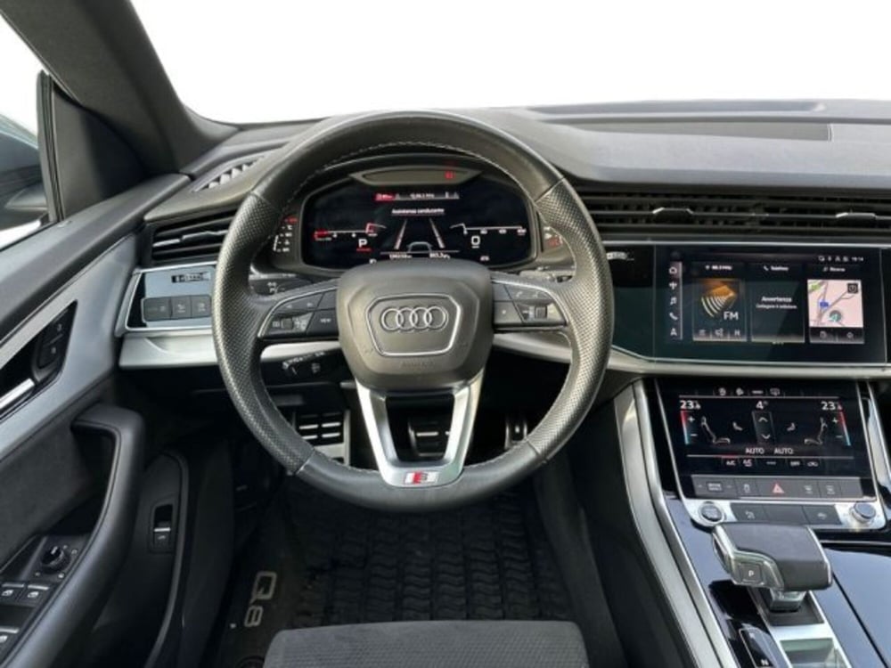 Audi Q8 usata a Avellino (11)
