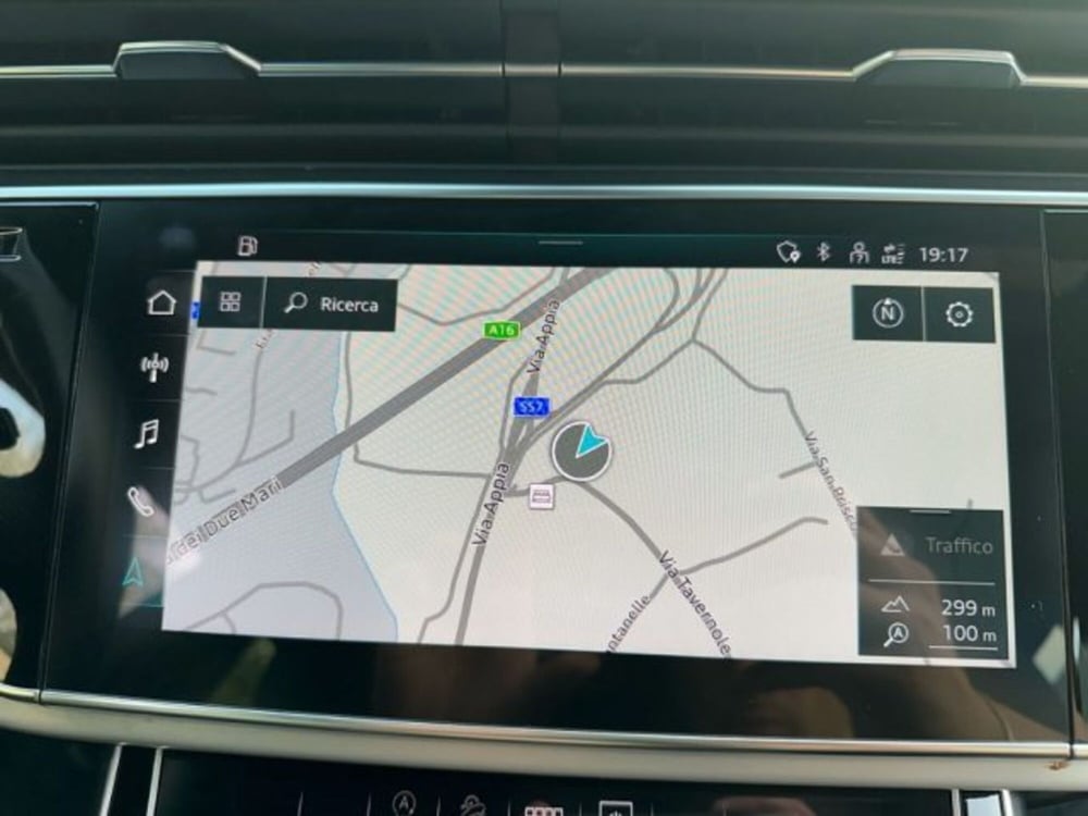 Audi Q8 usata a Avellino (14)