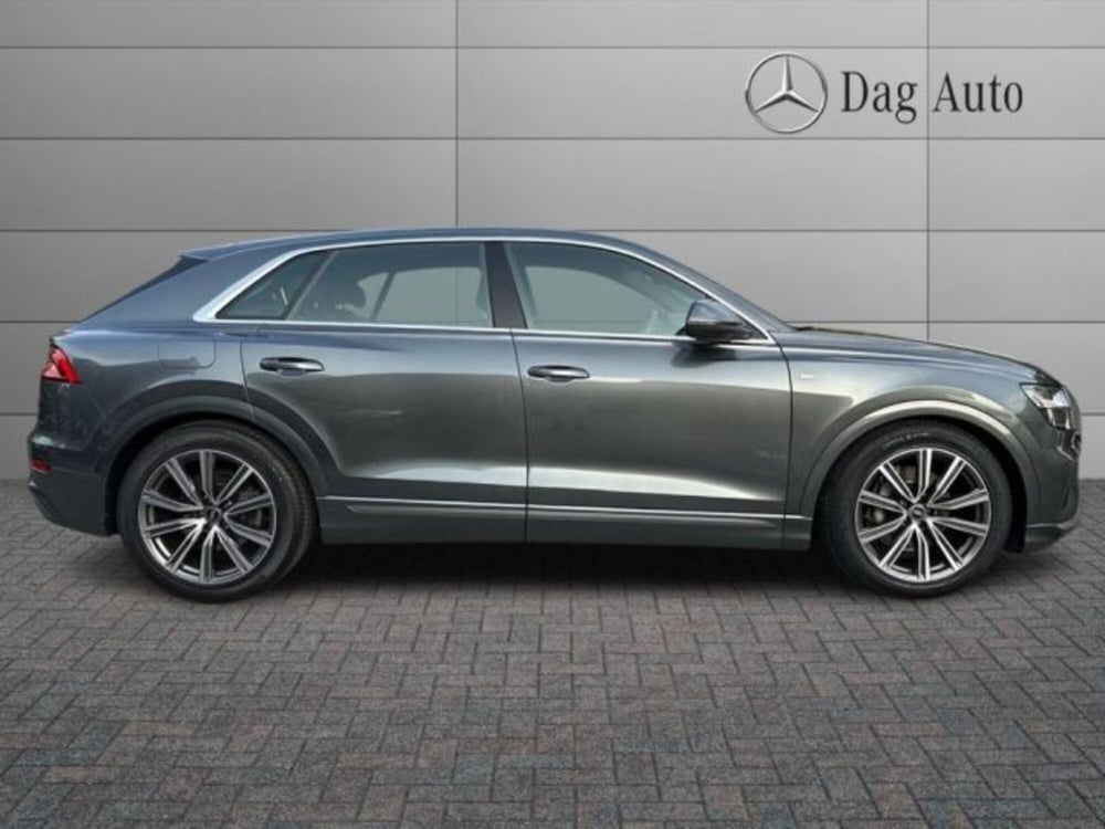 Audi Q8 usata a Avellino (5)