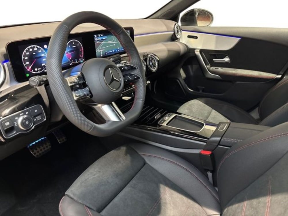 Mercedes-Benz Classe A Sedan nuova a Bologna (11)