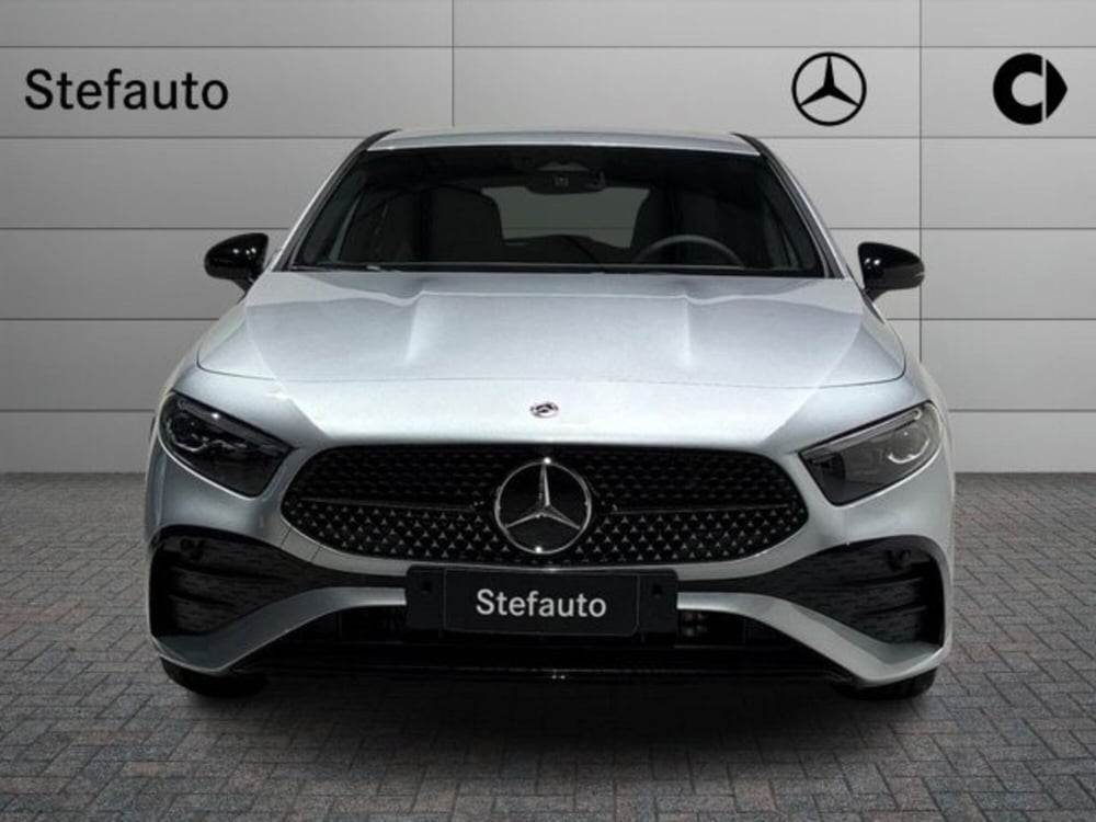Mercedes-Benz Classe A Sedan nuova a Bologna (4)