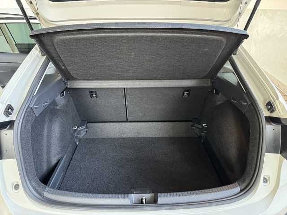 Volkswagen Taigo usata a Torino (11)
