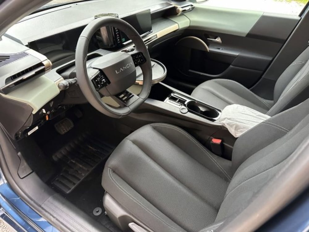 Lancia Ypsilon nuova a Roma (10)