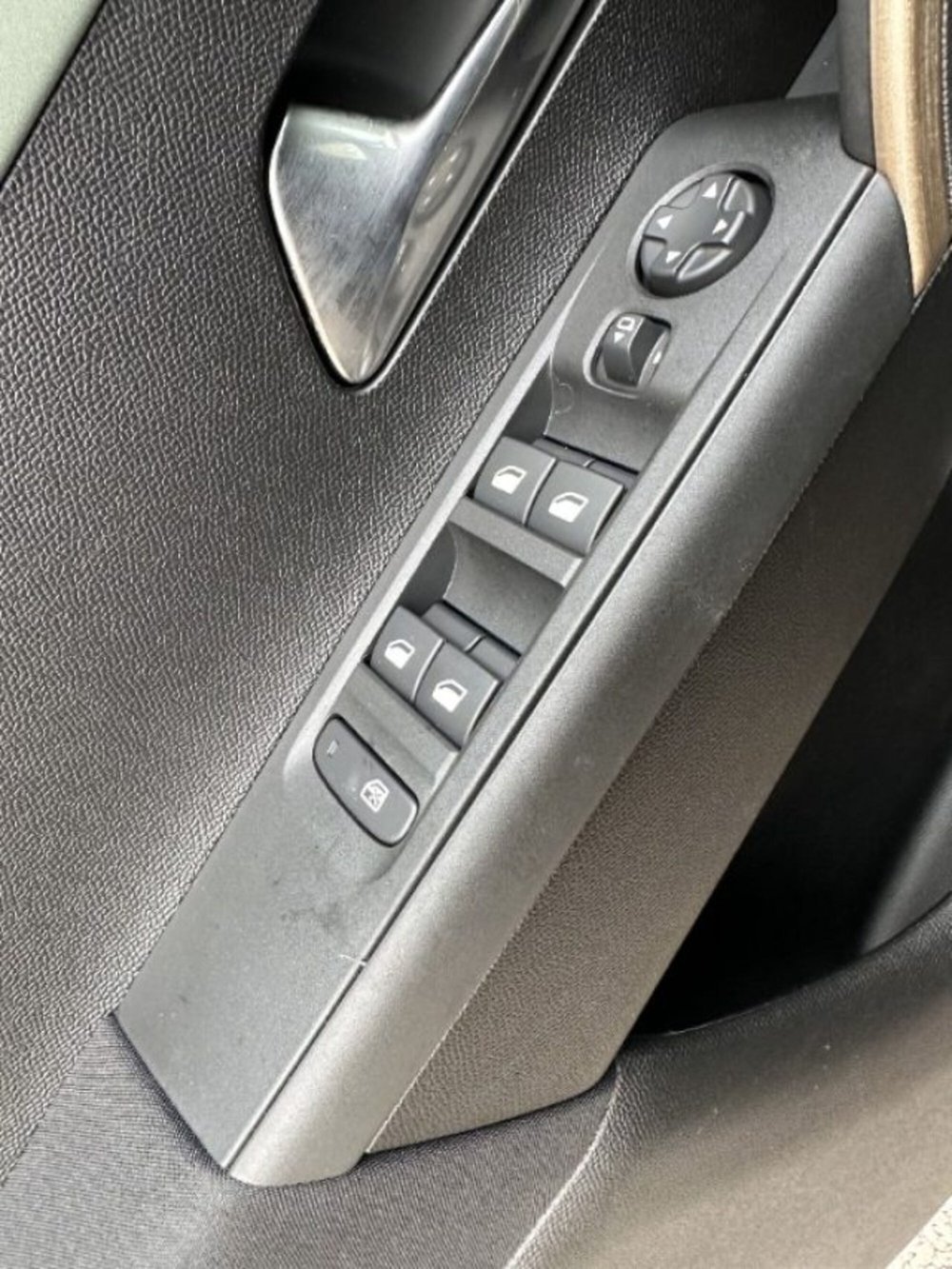 Lancia Ypsilon nuova a Roma (18)
