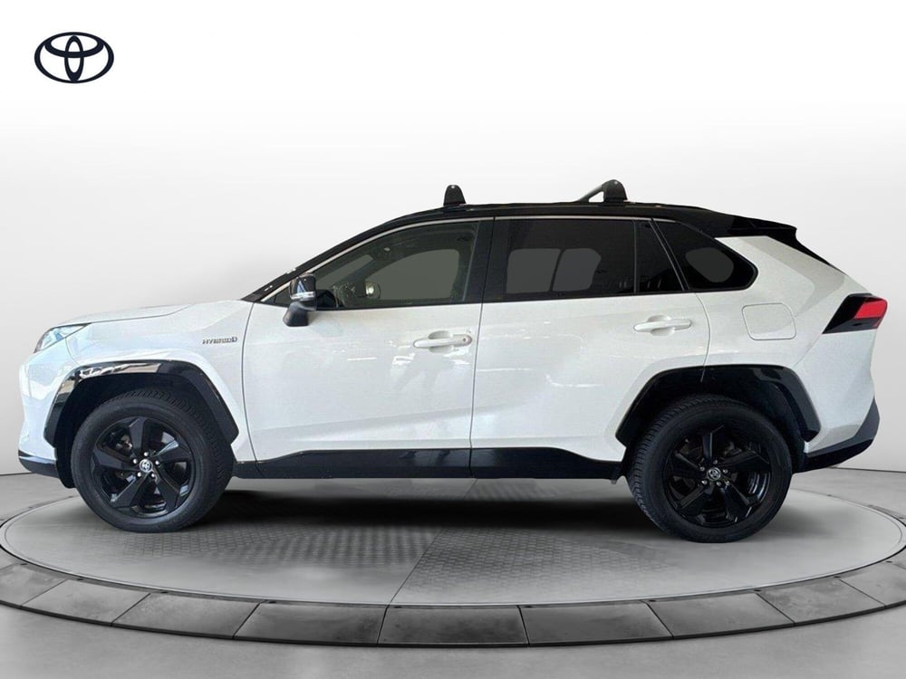 Toyota Rav4 nuova a Sassari (3)