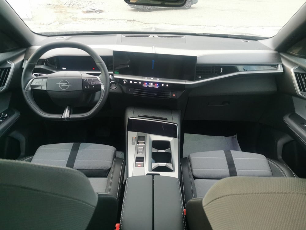 Opel Grandland nuova a Taranto (11)