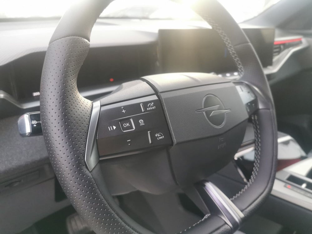 Opel Grandland nuova a Taranto (13)