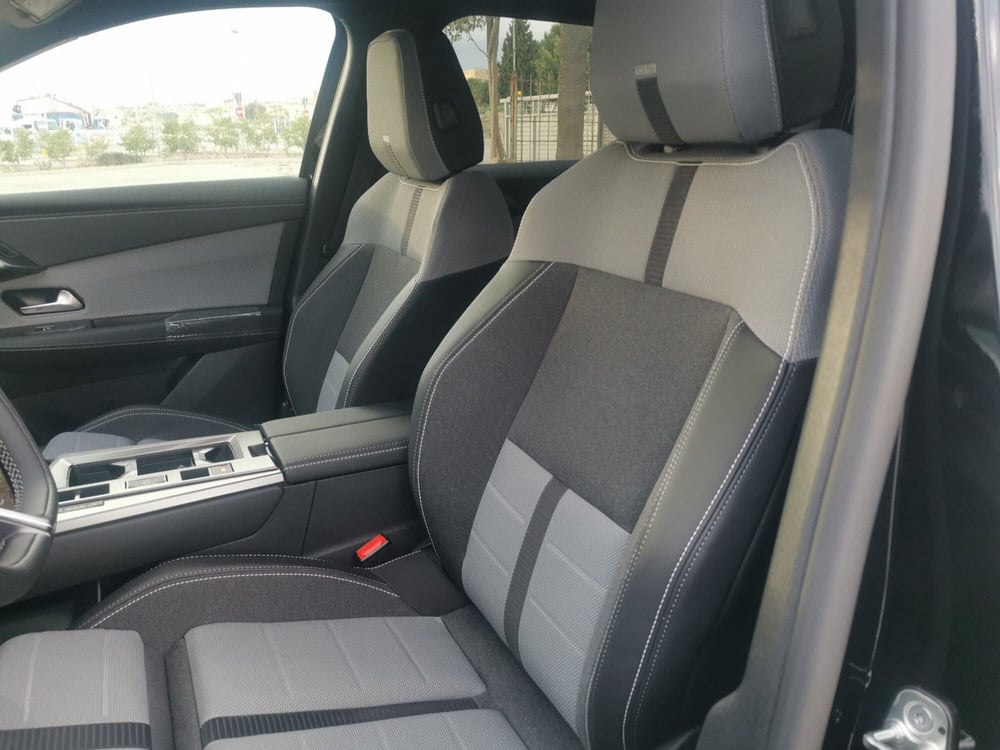 Opel Grandland nuova a Taranto (9)