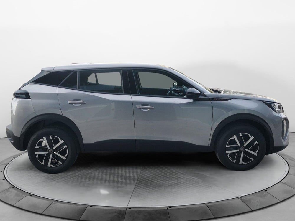 Peugeot 2008 nuova a Taranto (4)