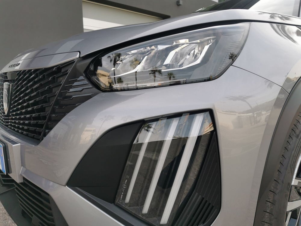 Peugeot 2008 nuova a Taranto (9)