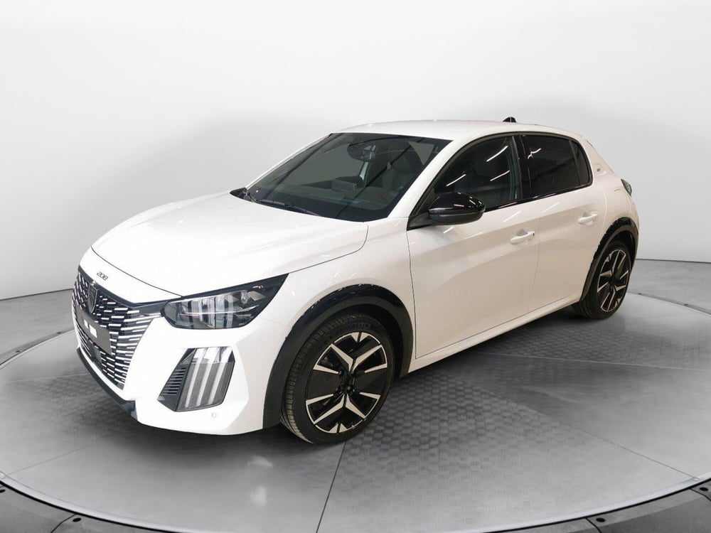 Peugeot 208 nuova a Taranto