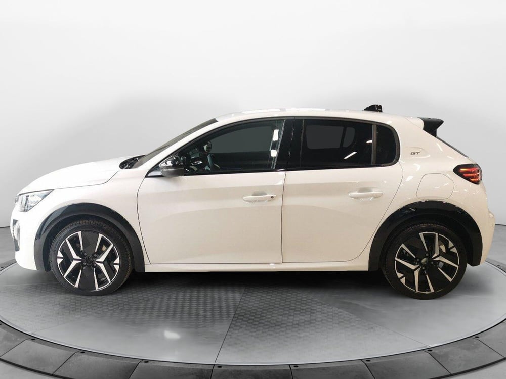 Peugeot 208 nuova a Taranto (11)