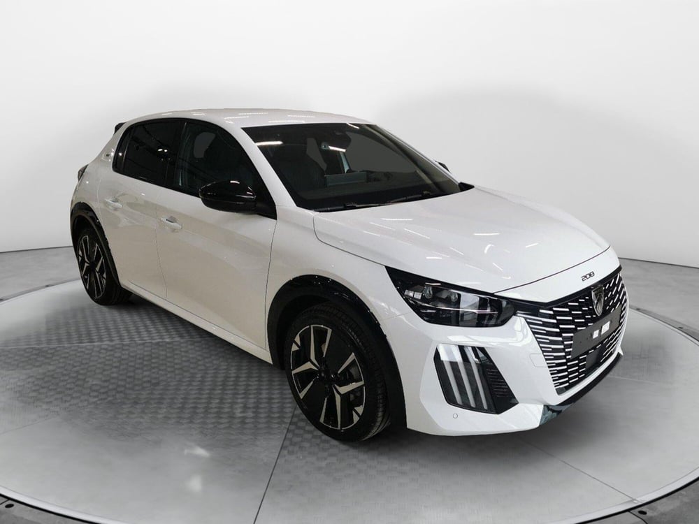 Peugeot 208 nuova a Taranto (4)