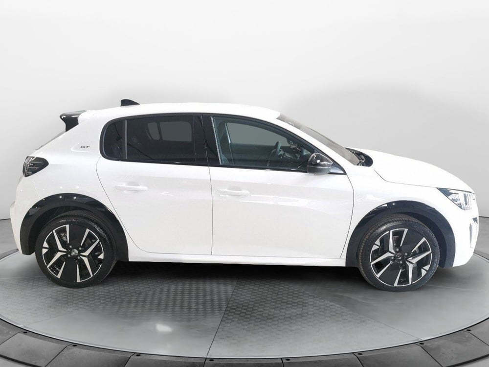 Peugeot 208 nuova a Taranto (6)