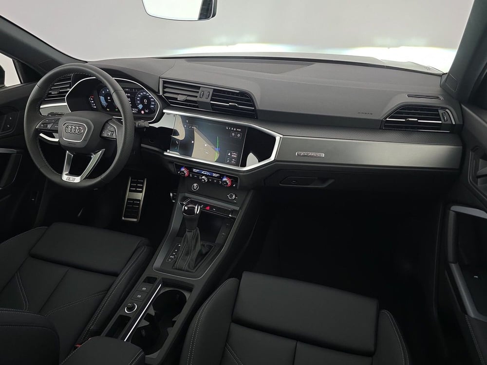 Audi Q3 Sportback nuova a Alessandria (12)
