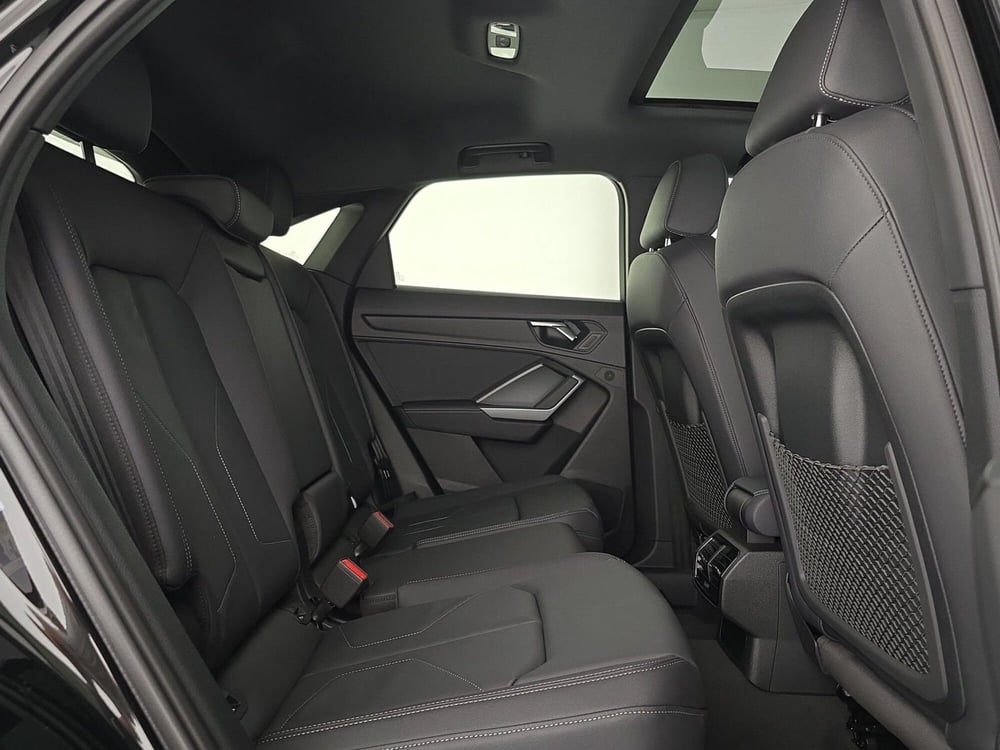 Audi Q3 Sportback nuova a Alessandria (14)