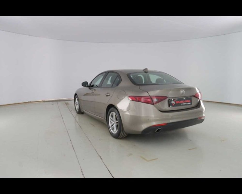 Alfa Romeo Giulia usata a Bologna (7)