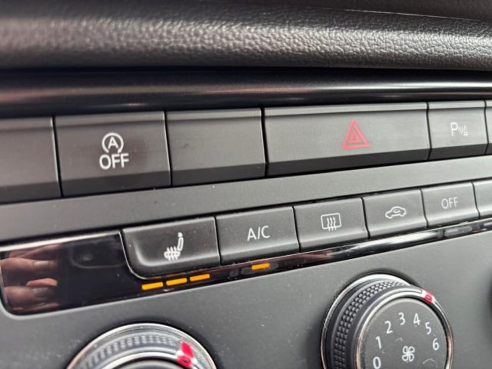 Volkswagen T-Roc usata a Cuneo (17)
