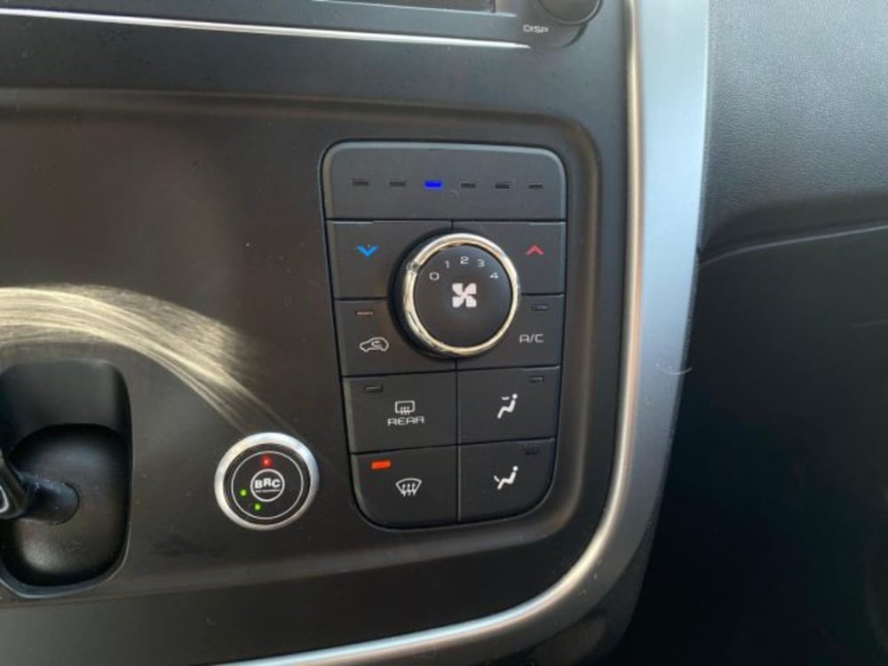 Mahindra KUV100 usata a Cuneo (17)