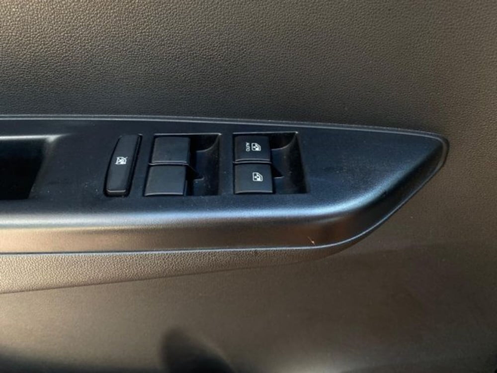 Mahindra KUV100 usata a Cuneo (20)