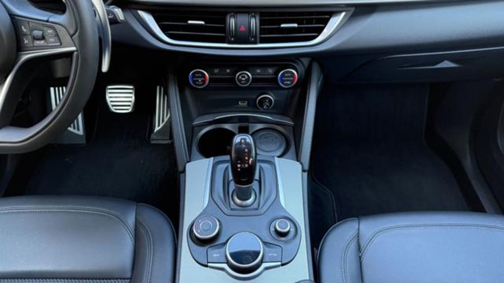 Alfa Romeo Stelvio usata a Roma (12)