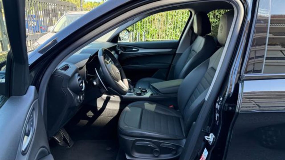 Alfa Romeo Stelvio usata a Roma (13)