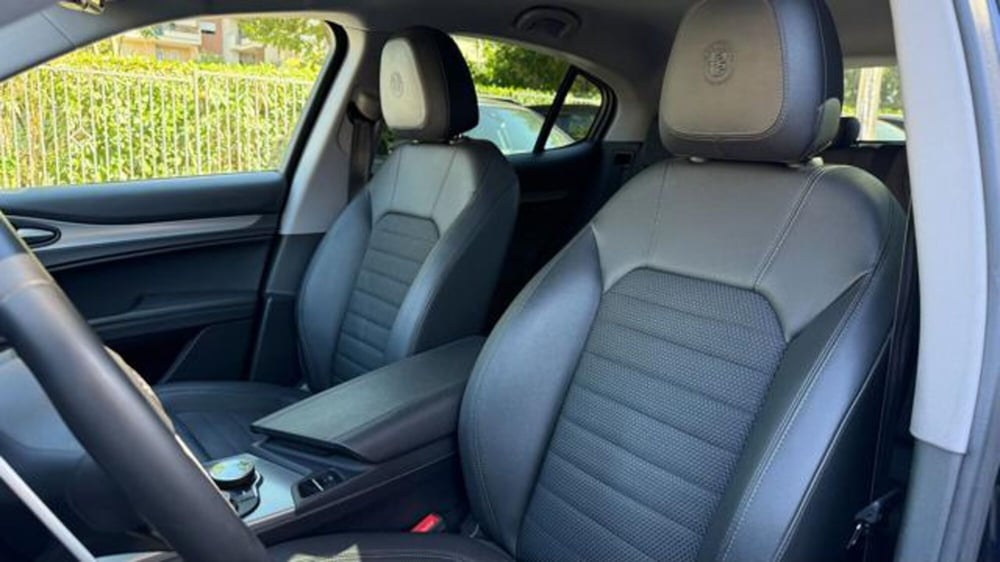 Alfa Romeo Stelvio usata a Roma (14)