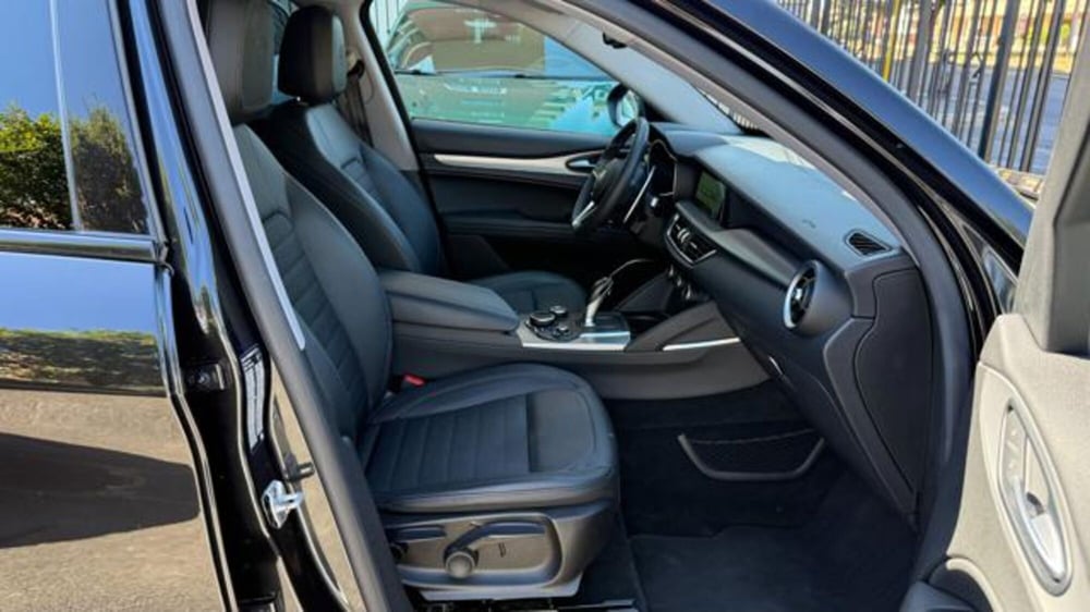 Alfa Romeo Stelvio usata a Roma (17)