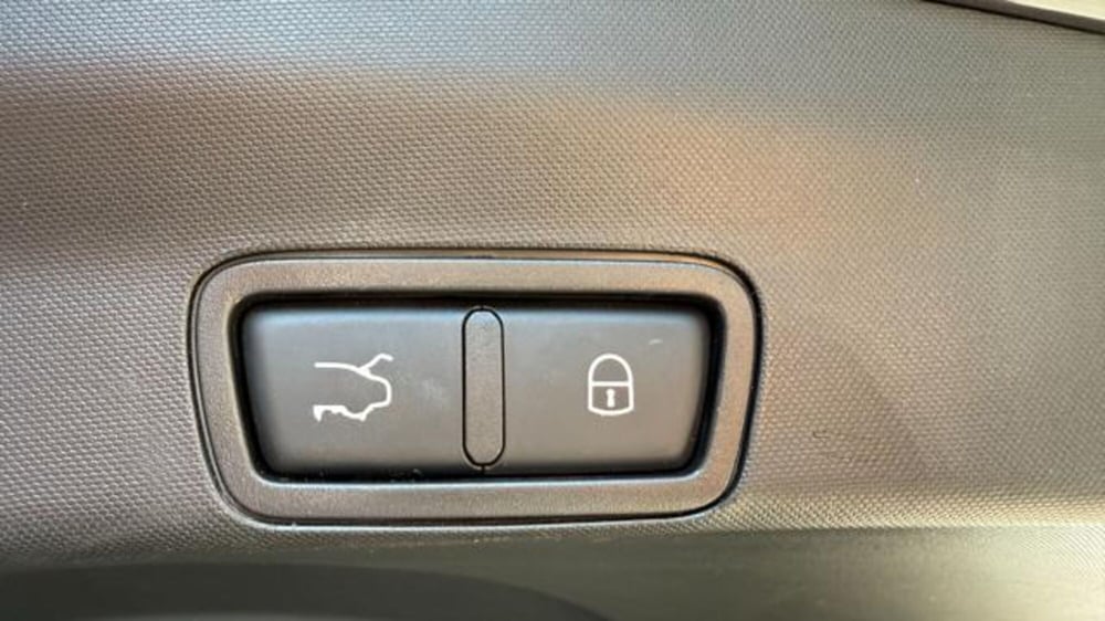 Alfa Romeo Stelvio usata a Roma (20)