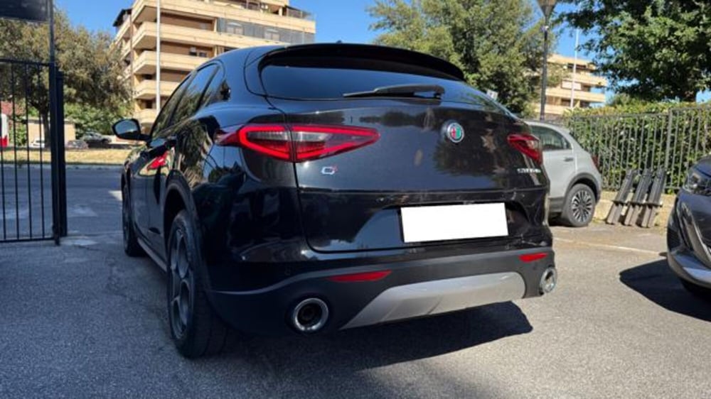 Alfa Romeo Stelvio usata a Roma (3)