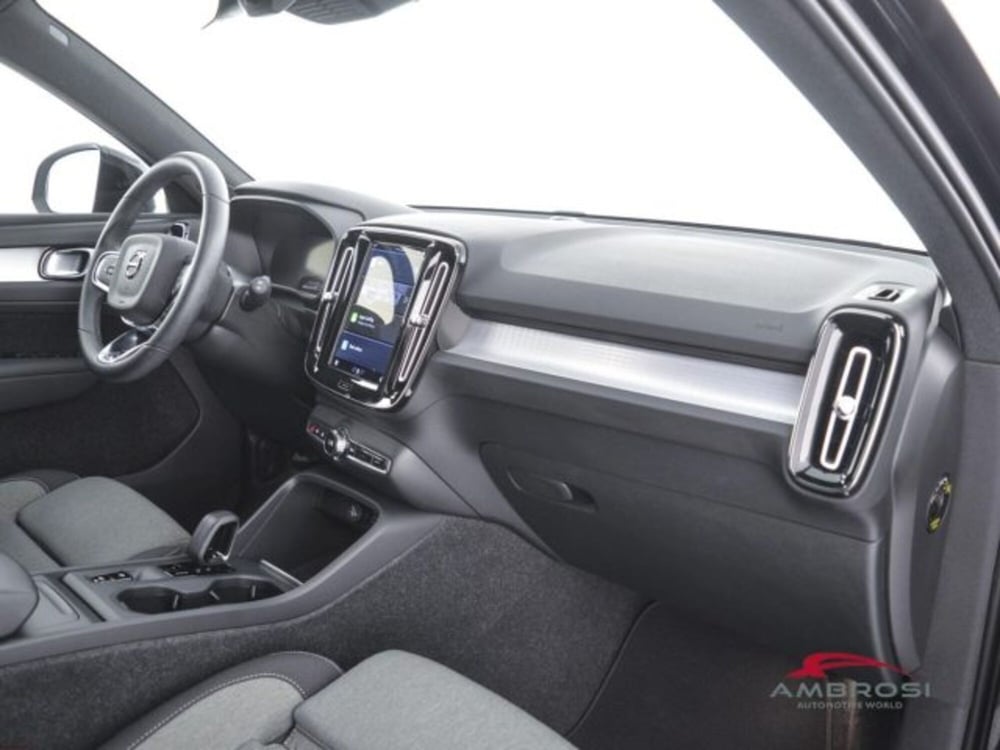 Volvo XC40 usata a Perugia (12)