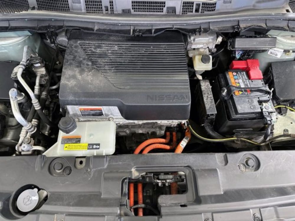 Nissan Leaf usata a Modena (15)