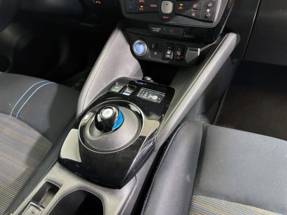 Nissan Leaf usata a Modena (9)
