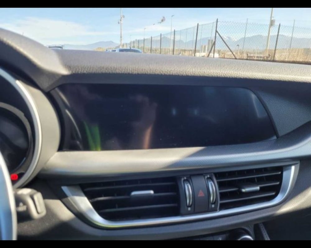 Alfa Romeo Stelvio usata a Aosta (10)