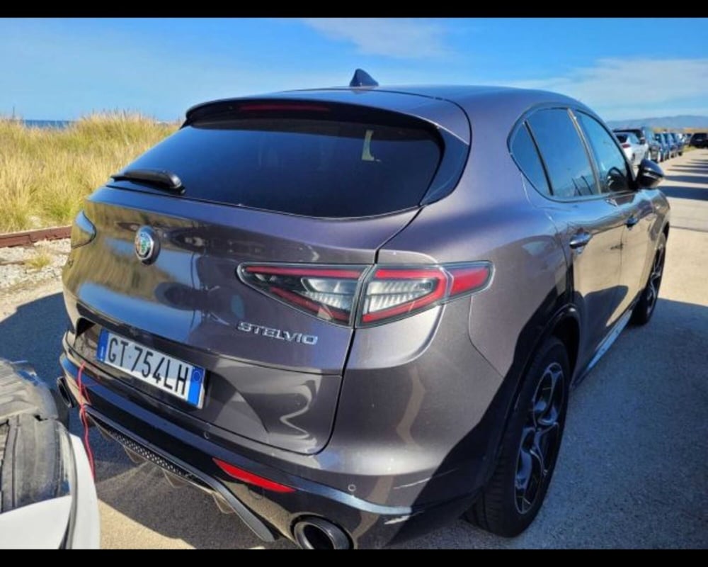 Alfa Romeo Stelvio usata a Aosta (3)
